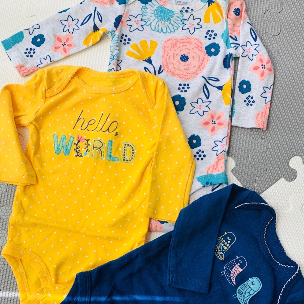 3 Month Onesie Bundle Excellent Condition